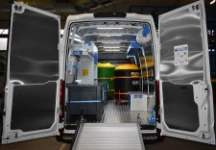 01_Iveco Daily: L4 para transporte residuos especiales con rampa de carga