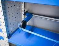 02_Detalle del doble sistema de anclaje con lanzadera de alta sujeción con tope de palanca y  correa