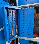 03_Panel abierto, superficie máxima portaherramientas en armario para furgonetas