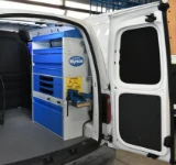 03_Portatornillo extraíble para pequeña furgoneta