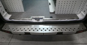 04_Protector especial del parachoques en Transit L3 H2 equipado por Syncro