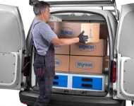 Cajoneras bajo el suelo en Caddy VW