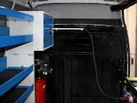 Detalle del interior de la Daily equipada para máquinas agrícolas