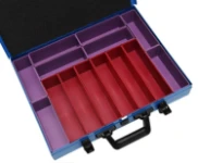 Equipamiento de maletín portaminuterías con recipientes P2060 y P2065