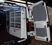 Lado derecho Jumpy equipado para electricista