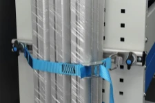 Material bloqueado con correa