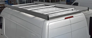 Porta todo con parapetos y rodillo en Mercedes Sprinter