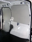 Rivestimento lato sinistro del Dokker con copriruota in alluminio mandorlato