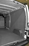 Modulo destro dell'allestimento Syncro Ultra nel NV250, con pannello portautensili e cassettiera