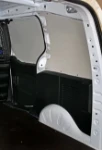 Rivestimento lato sinistro del Dokker con copriruota in alluminio mandorlato