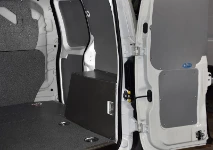 Revestimiento lado derecho de chapa prebarnizada y contrachapado marino resinado para Fiat Fiorino
