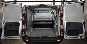 Rivestimento interno e allestimento con valige per Citroen Jumpy