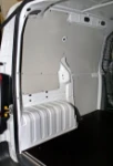 Scaffale e pannello portautensili su Jumpy allestito