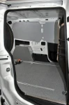 Berlingo Citroen con rivestimento interno in legno e lamiera