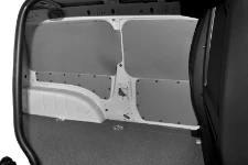 Berlingo Citroen con rivestimento interno in legno e lamiera