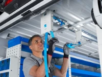 Tope trasero del portaescaleras bajo techo