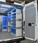 Rivestimento lato sinistro del Dacia Dokker con copriruota in alluminio mandorlato